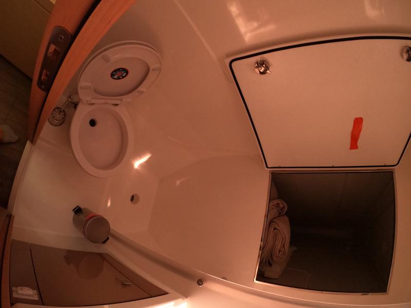 Book yachts online - catamaran - Fountaine Pajot Saona 47 - Saona (Ac in all cabins+Wm+Gen+Bbq) - rent