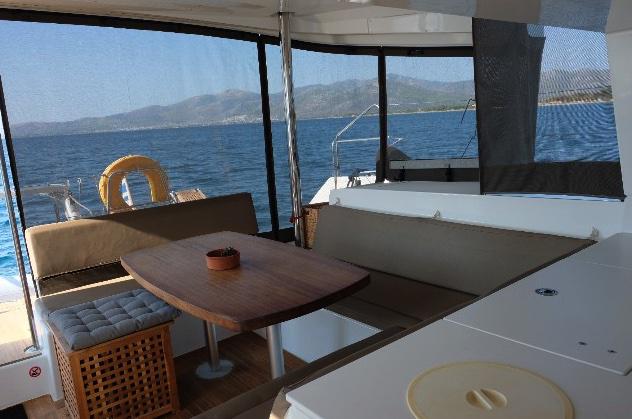 Book yachts online - catamaran - Lagoon 450 Crewed - Iris IV - rent