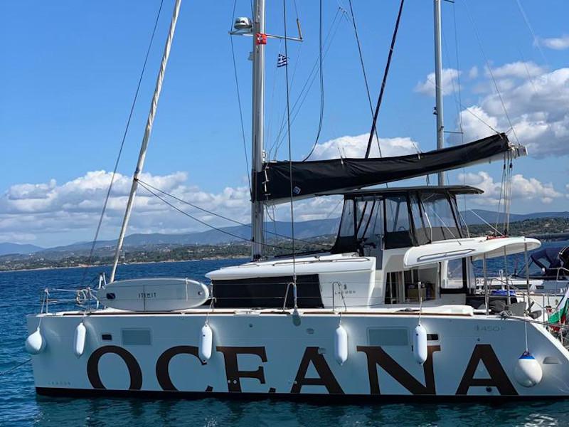 Book yachts online - catamaran - Lagoon 450  Flybridge - Oceana (VIP Equipment incl A/C, Generator, Water Maker, PS 4, Dishwasher, Washer+Dryer) - rent