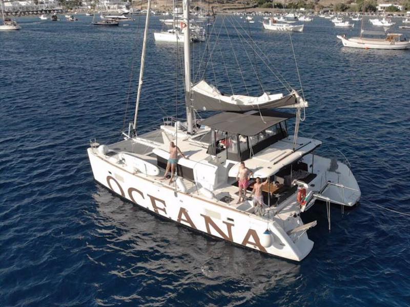 Book yachts online - catamaran - Lagoon 450  Flybridge - Oceana (VIP Equipment incl A/C, Generator, Water Maker, PS 4, Dishwasher, Washer+Dryer) - rent