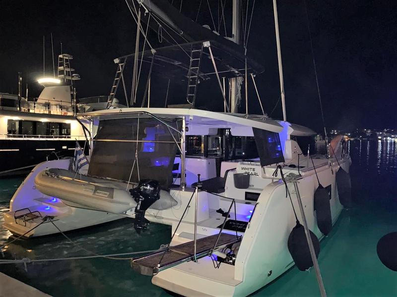 Book yachts online - catamaran - Lagoon 46 - WHITE PEARL (generator, air condition, water maker) *Skippered only* - rent