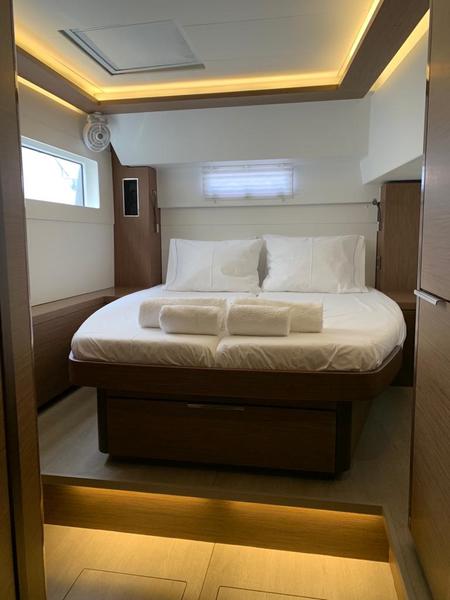 Book yachts online - catamaran - Lagoon 46 - WHITE PEARL (generator, air condition, water maker) *Skippered only* - rent
