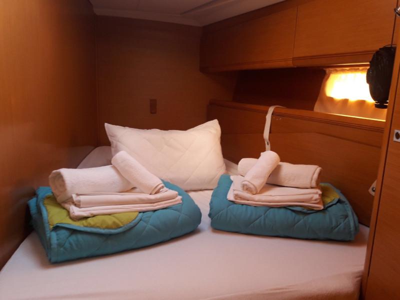 Book yachts online - sailboat - Jeanneau 53 - Sapfo - rent