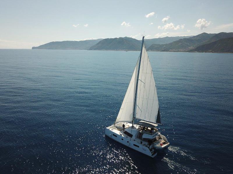 Book yachts online - catamaran - Nautitech 46 Fly - Calypso - rent
