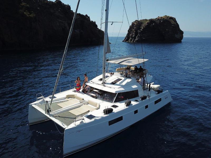 Book yachts online - catamaran - Nautitech 46 Fly - Calypso - rent