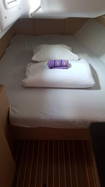 Book yachts online - sailboat - Elan 40 Impression - Valhalla - rent