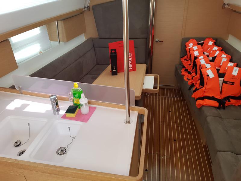 Book yachts online - sailboat - Elan 40 Impression - Valhalla - rent