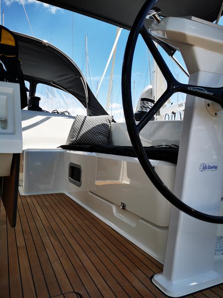 Book yachts online - sailboat - Bavaria Cruiser 51 - MARIE - rent