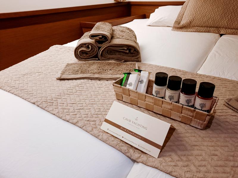 Book yachts online - catamaran - Lagoon 42 - CY-1 (Generator, A/C, Water Maker, Free SUP) - rent