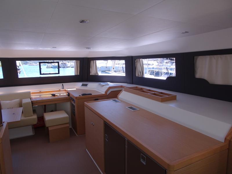 Book yachts online - catamaran - Dufour Catamaran 48 - Olga - rent