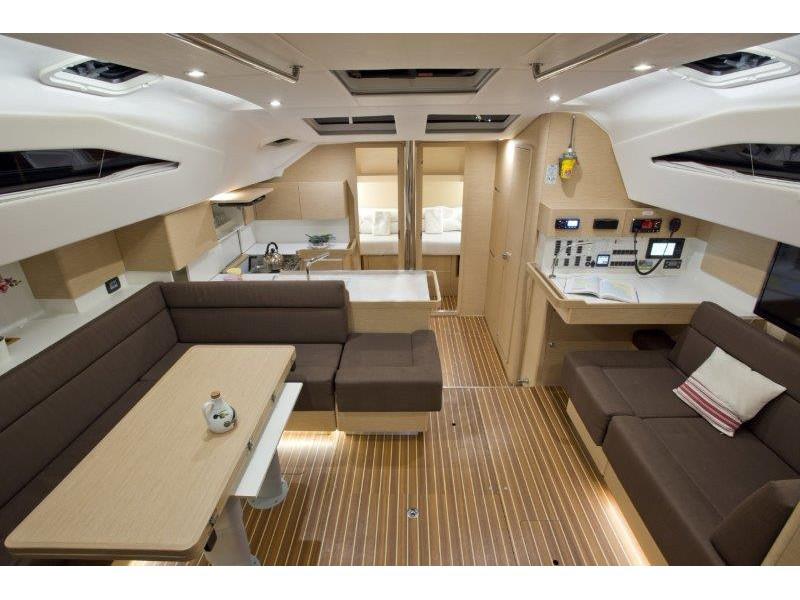 Book yachts online - sailboat - Elan 50 Impression (4+1 cabins) - FRIENDS - AC and generator - rent