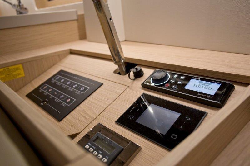 Book yachts online - sailboat - Oceanis 51.1 - MISS ALICE - AC and generator - rent