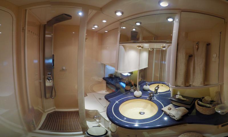 Book yachts online - motorboat - Azimut 58 - Poseidon - rent