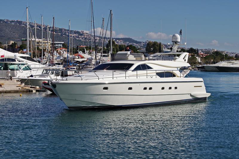 Book yachts online - motorboat - Ferretti 57 Fly Anniversary - Palmyra - rent