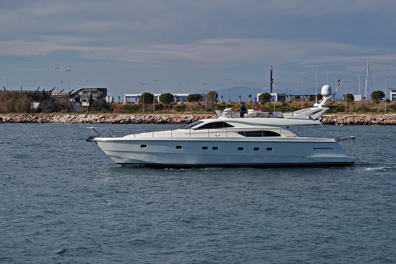 Book yachts online - motorboat - Ferretti 57 Fly Anniversary - Palmyra - rent