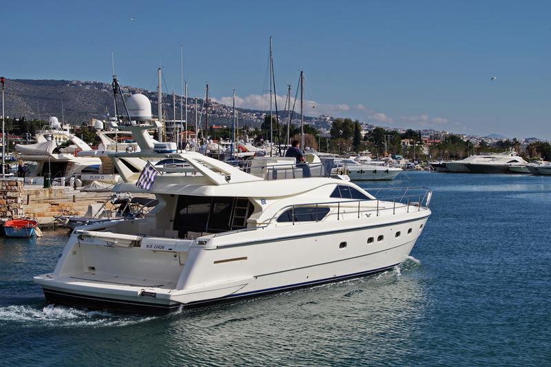 Book yachts online - motorboat - Ferretti 57 Fly Anniversary - Palmyra - rent