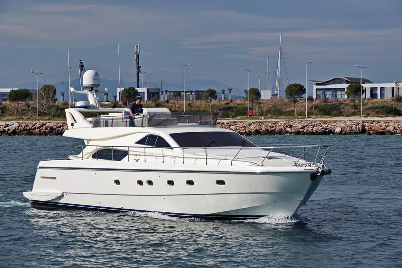 Book yachts online - motorboat - Ferretti 57 Fly Anniversary - Palmyra - rent