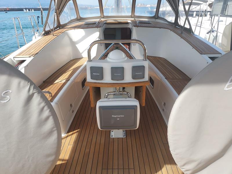 Book yachts online - sailboat - Bordeaux 60 - EOS 2 - rent