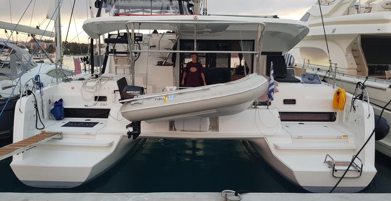 Book yachts online - catamaran - Lagoon 42 - Midas - rent