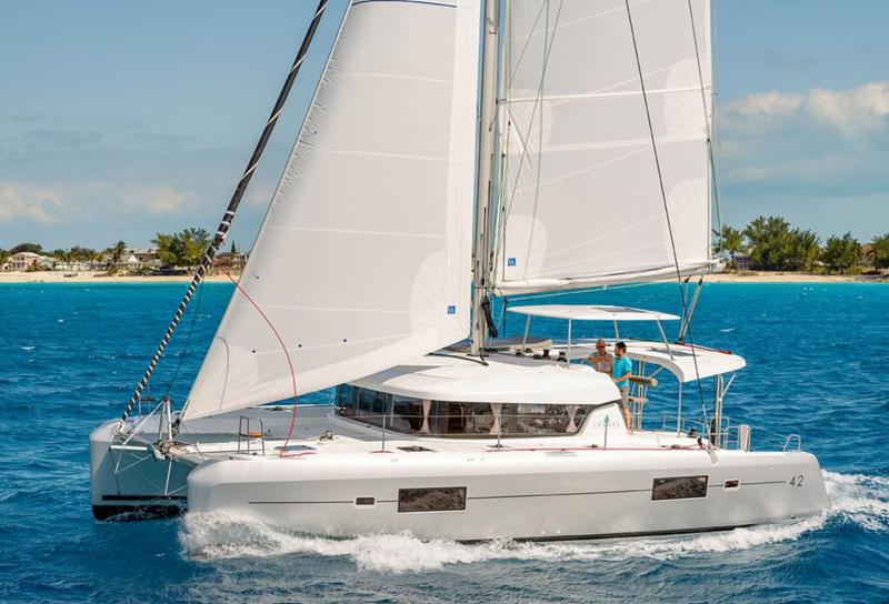 Book yachts online - catamaran - Lagoon 42 - Midas - rent