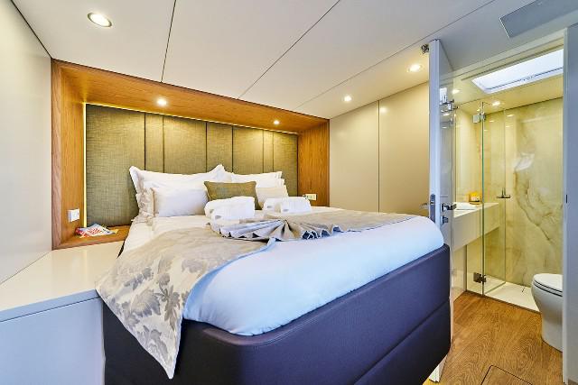 Book yachts online - catamaran - Sunreef 60 - SINATA - rent