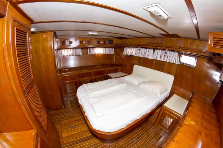 Book yachts online - motorboat - Staryacht 1940 - Viva La Libertad  - rent