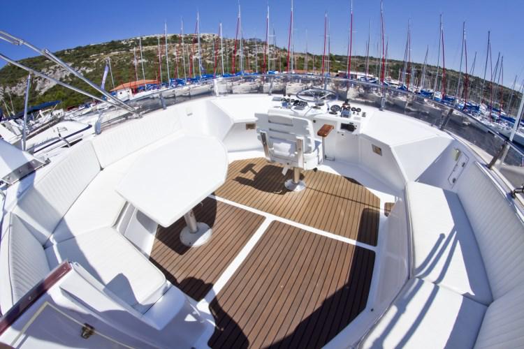 Book yachts online - motorboat - Staryacht 1940 - Viva La Libertad  - rent