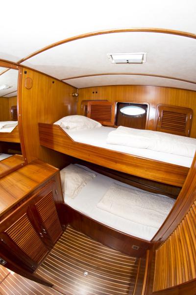 Book yachts online - motorboat - Staryacht 1940 - Viva La Libertad  - rent