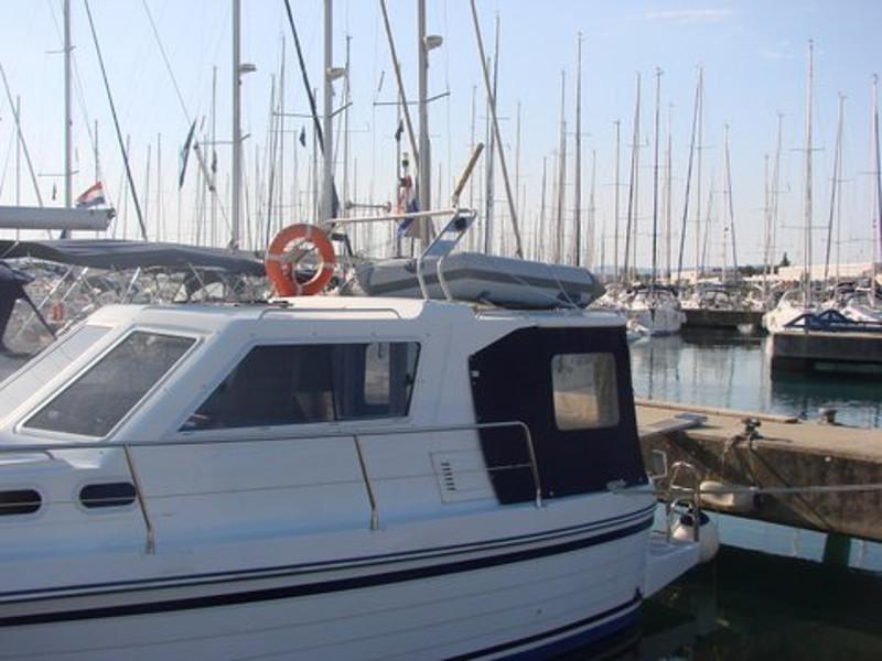 Book yachts online - motorboat - Adria 1002 - Karolina - rent