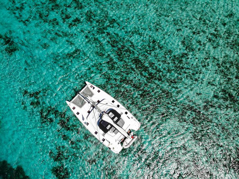 Book yachts online - catamaran - Lagoon 52F - AKANA - rent