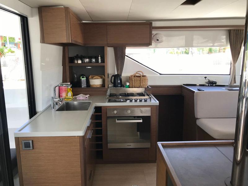 Book yachts online - catamaran - Lagoon 50 - KATKA  - rent