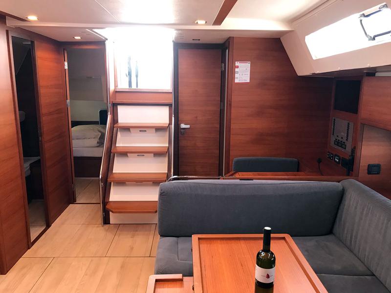 Book yachts online - sailboat - More 55 - LIA OF SWEDEN - rent