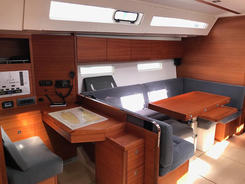 Book yachts online - sailboat - More 55 - MRS.ROBINSON - rent