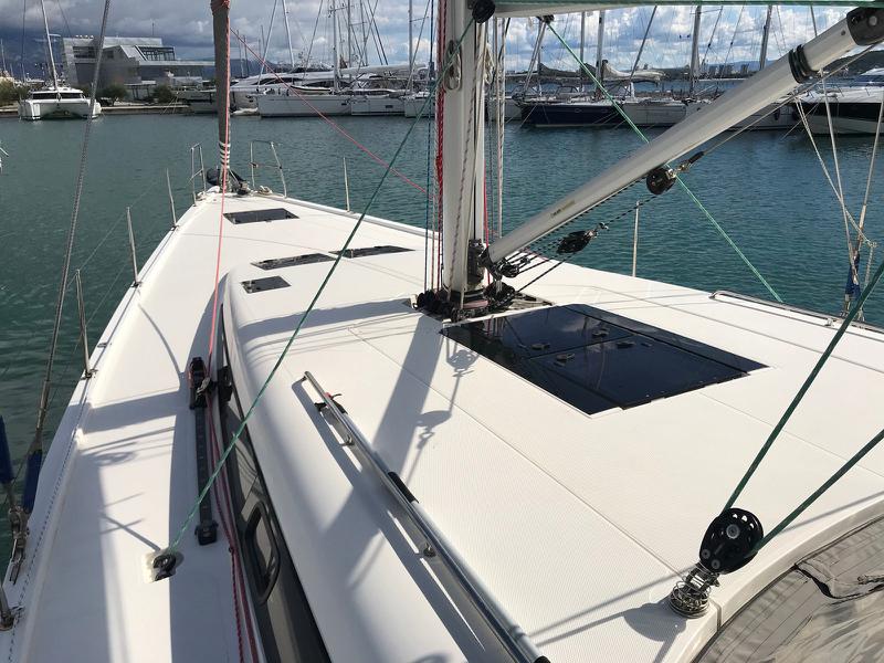 Book yachts online - sailboat - More 55 - MRS.ROBINSON - rent