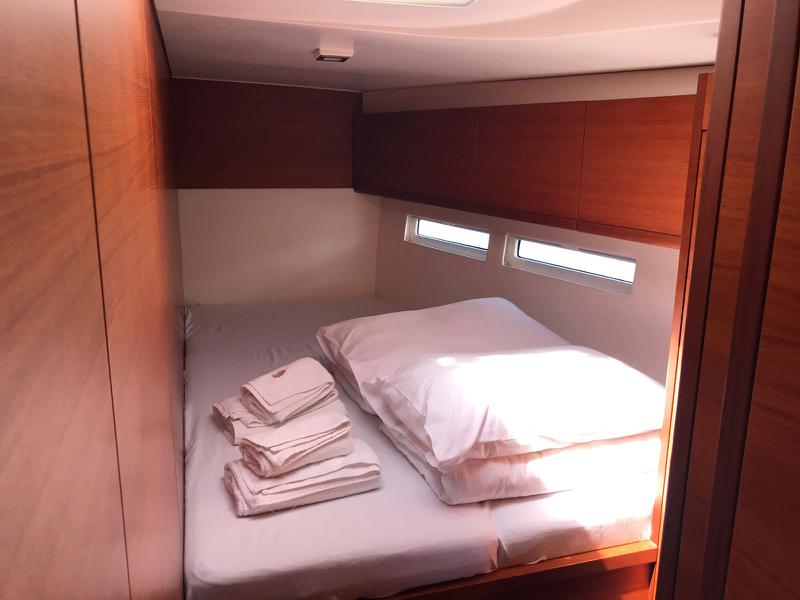 Book yachts online - sailboat - More 55 - MORE GREY - rent