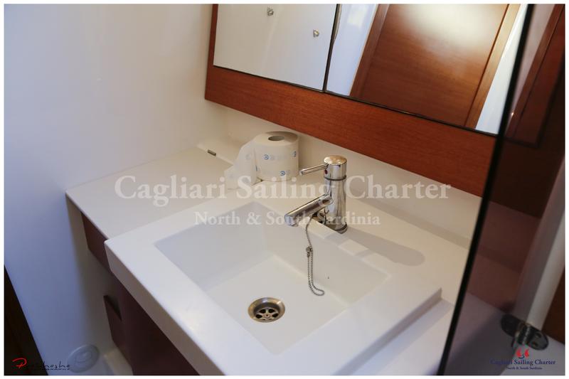 Book yachts online - sailboat - Dufour 512 Grand Large * - Head Quarter - rent