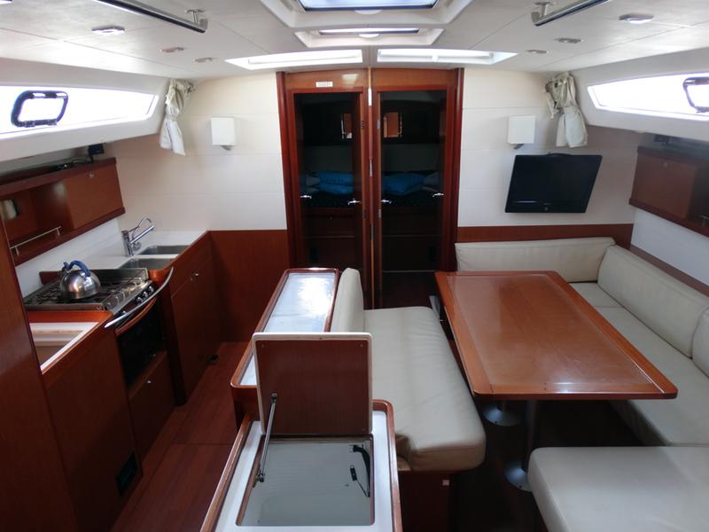 Book yachts online - sailboat - Oceanis 50 Family - ARIA - rent