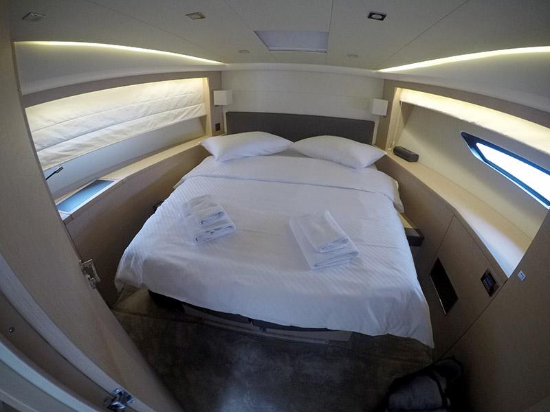 Book yachts online - motorboat - Prestige 500 Fly - Serendipity I - (skipper obligatory - Jet ski - option with extra charge) - rent