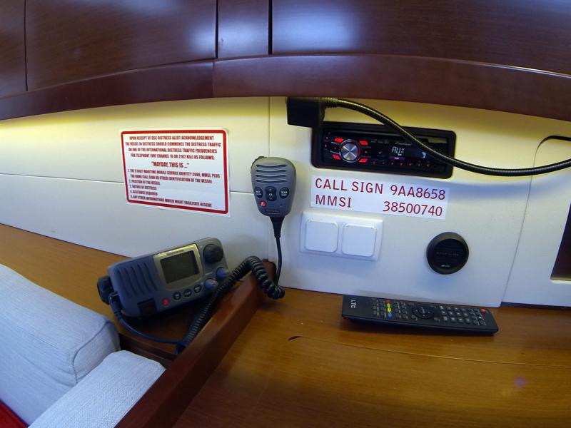 Book yachts online - sailboat - Oceanis 50 - Pika II (Bowthruster, Sails 2020, AC + generator) - rent