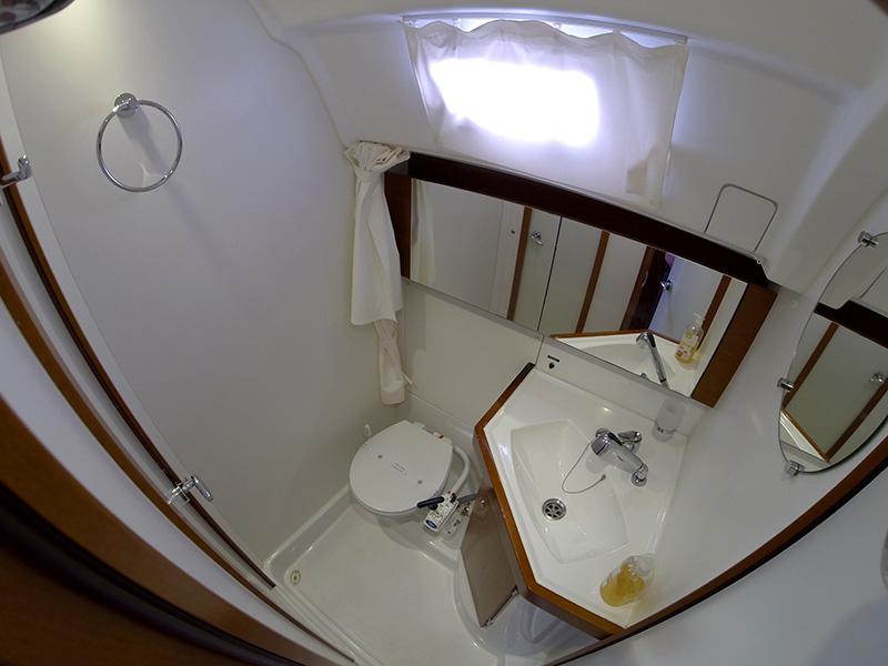 Book yachts online - sailboat - Oceanis 50 - Pika II (Bowthruster, Sails 2020, AC + generator) - rent