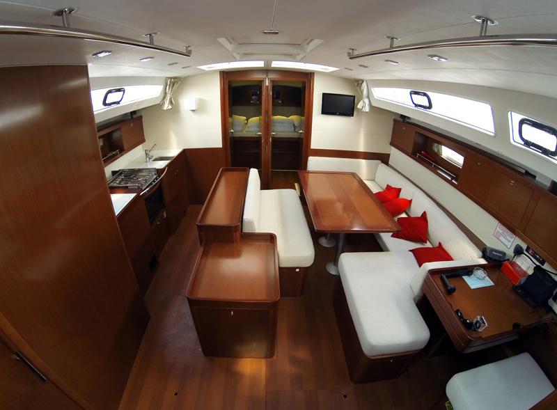 Book yachts online - sailboat - Oceanis 50 - Pika II (Bowthruster, Sails 2020, AC + generator) - rent