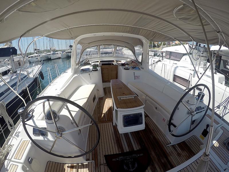 Book yachts online - sailboat - Oceanis 50 - Pika II (Bowthruster, Sails 2020, AC + generator) - rent