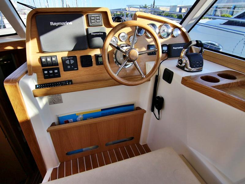 Book yachts online - motorboat - ADRIANA 36 BT (16) - MIRTA - rent