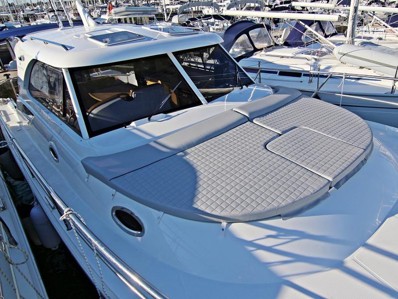 Book yachts online - motorboat - ADRIANA 36 BT (16) - MIRTA - rent