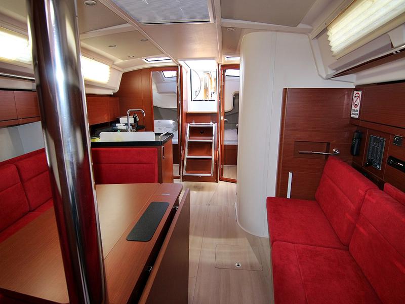Book yachts online - sailboat - HANSE 418 BT - EVA - rent