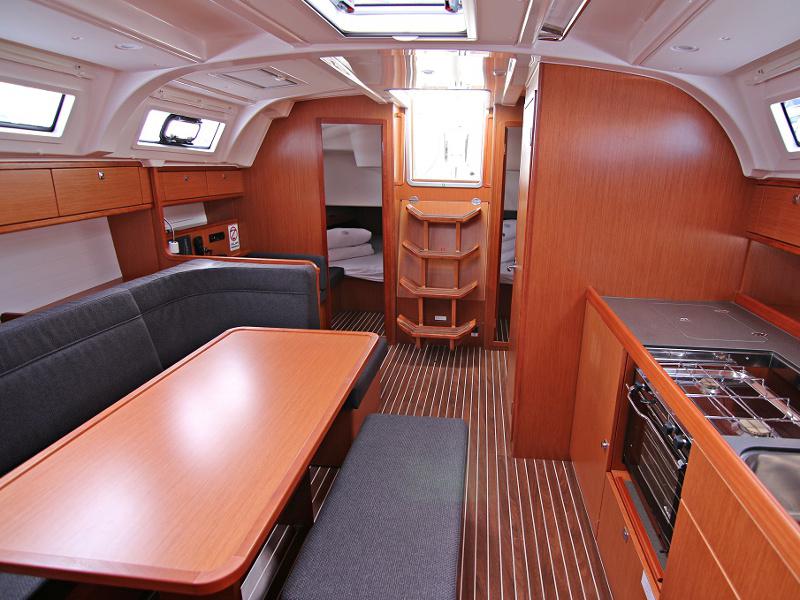 Book yachts online - sailboat - BAVARIA C 41 BT - FEDERICA - rent