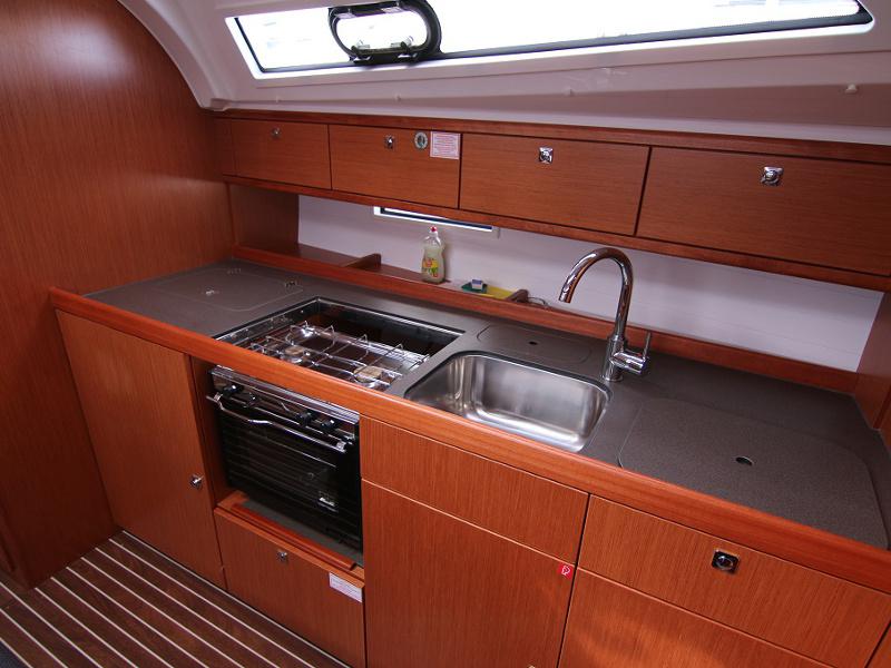 Book yachts online - sailboat - BAVARIA C 41 BT - FEDERICA - rent
