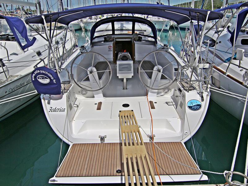 Book yachts online - sailboat - BAVARIA C 41 BT - FEDERICA - rent