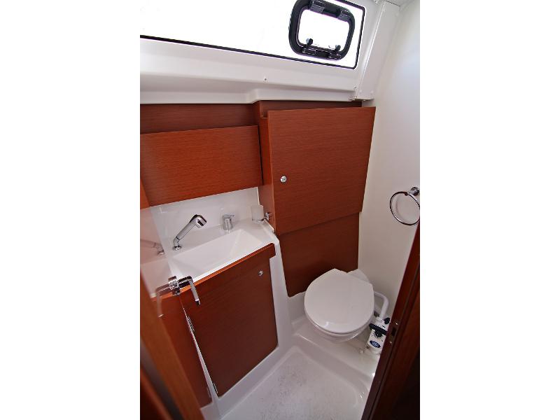 Book yachts online - sailboat - OCEANIS 38 BT - FEDE - rent