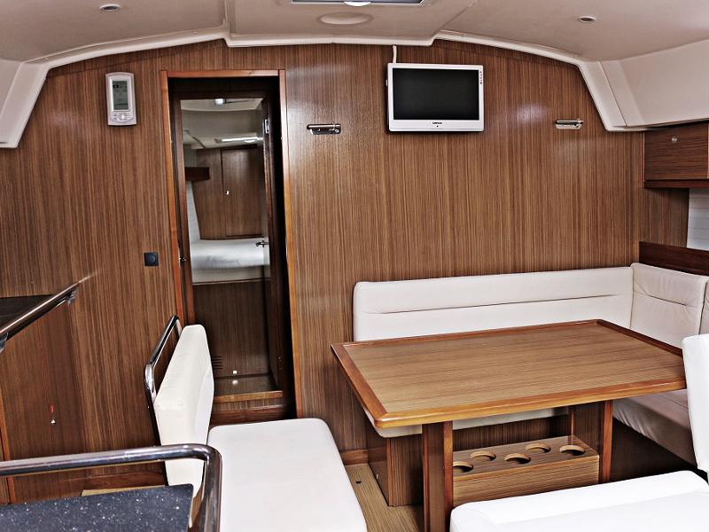 Book yachts online - sailboat - BAVARIA C 45 BT - BLUE DREAMS - rent